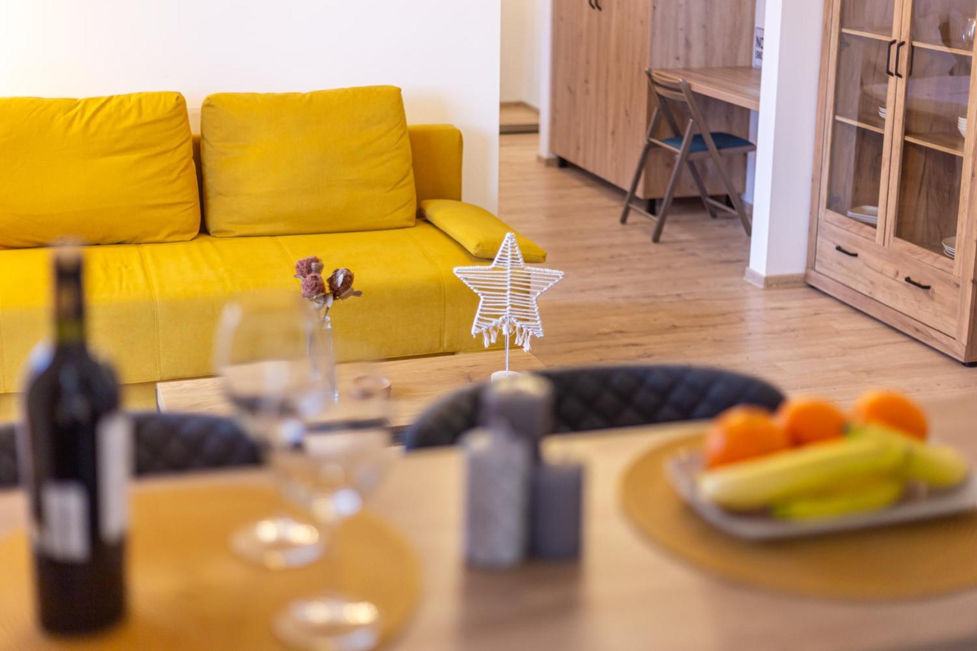 Mountain Top Apartment Брашов Екстер'єр фото